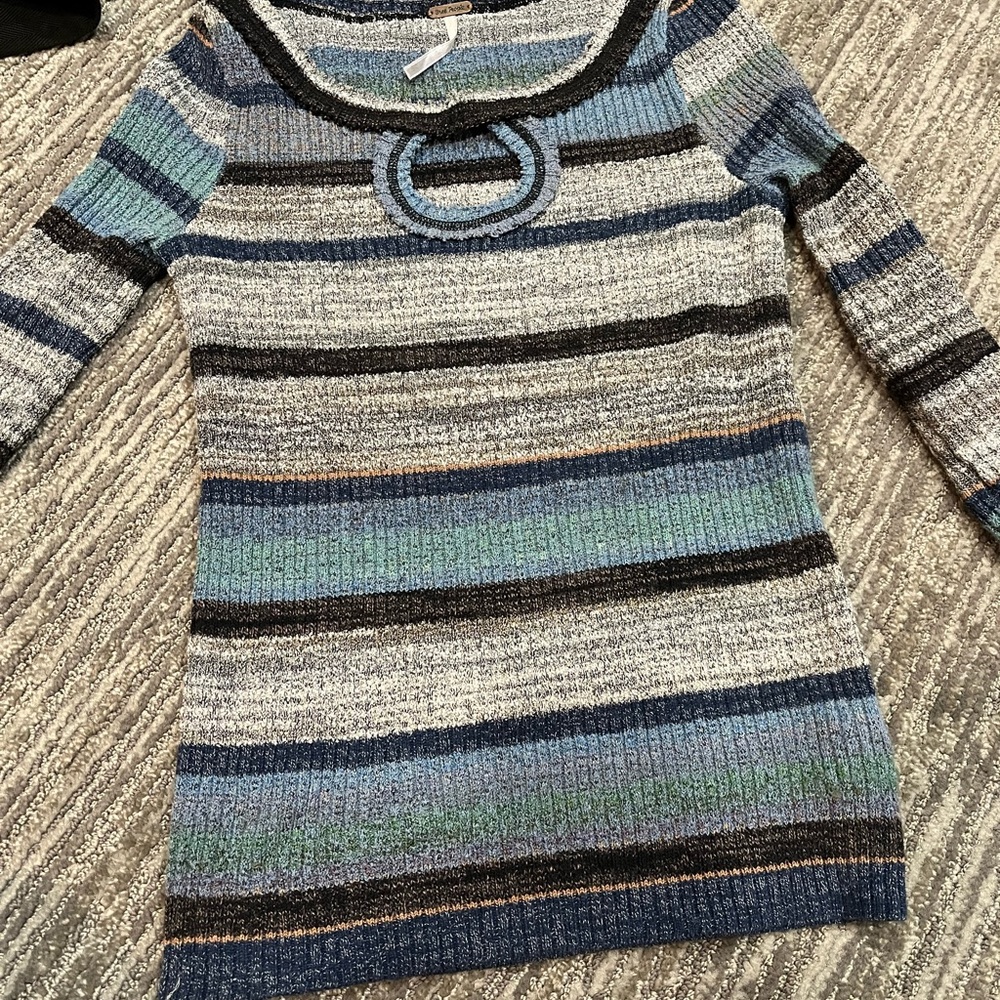 Free people light sweater